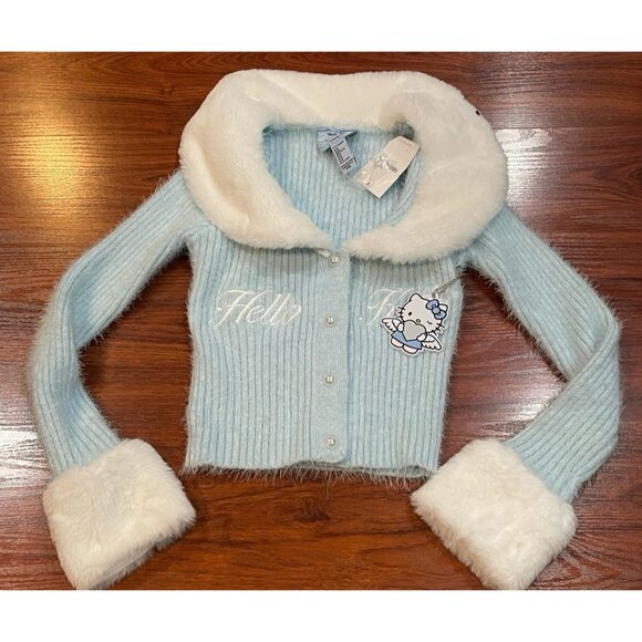 Forever 21 Sweaters - FOREVER 21 SWEATER CARDIGAN BABY BLUE SIZE MEDIUM